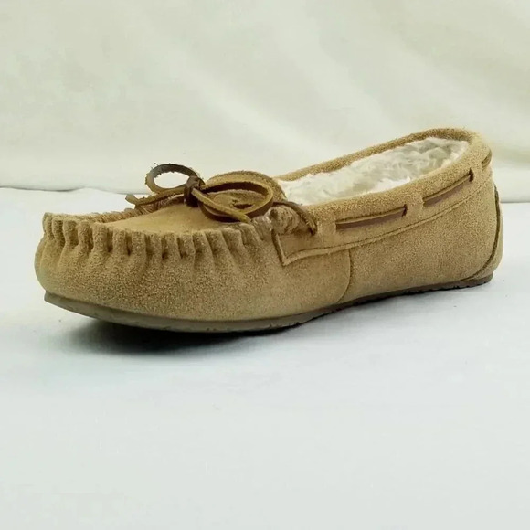 Minnetonka Size 7 Caramel Suede Slip On Faux Fur - Picture 1 of 12